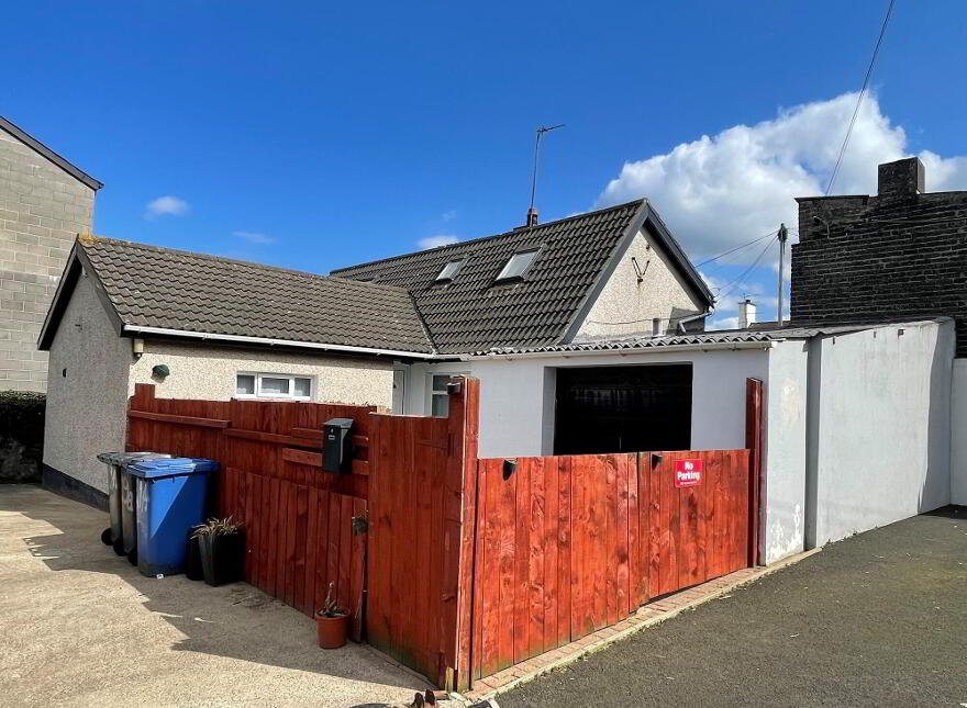 19A Victoria Street, Portrush, BT56 8DL