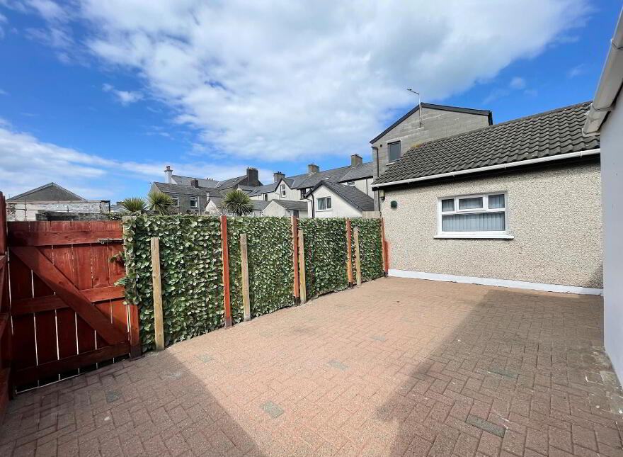 19A Victoria Street, Portrush, BT56 8DL