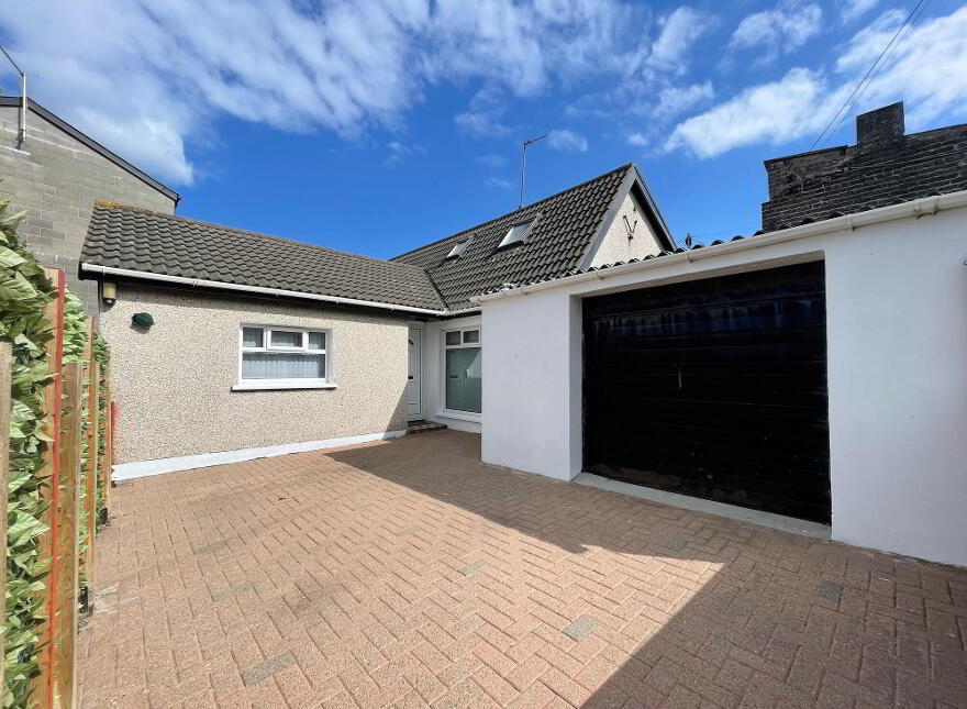 19A Victoria Street, Portrush, BT56 8DL