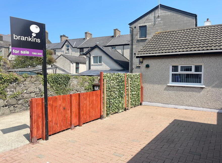 19A Victoria Street, Portrush, BT56 8DL