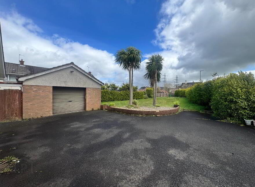 14 Otter Park, Strathfoyle, L'Derry, BT47 6YU