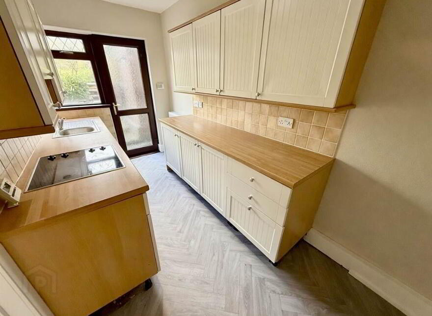 4 Tullyard Way, Castlereagh, Belfast, BT6 9NU