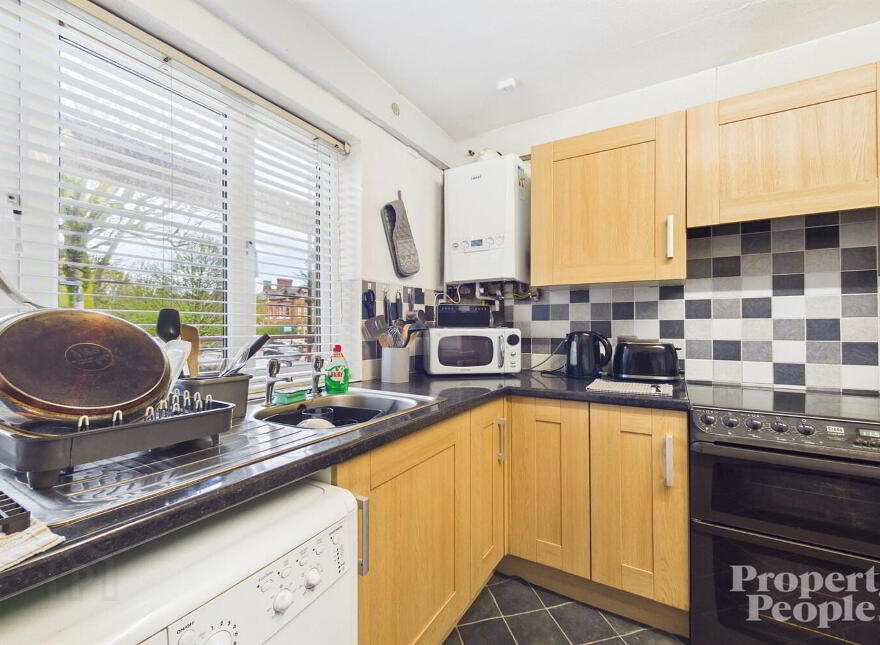 APT 4, Kansas Avenue, Belfast, BT15 5AY