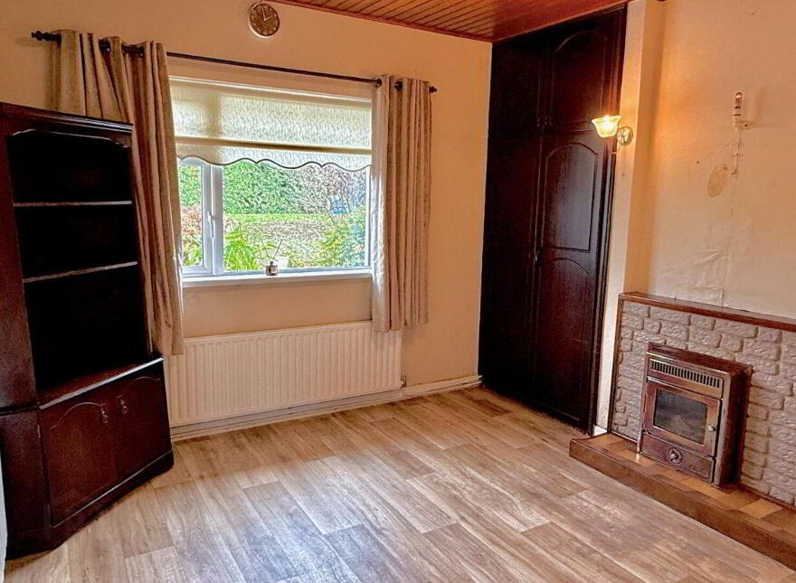 Moanleana, Newcastle West, V42NC44