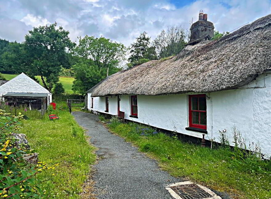 Ris Cottage, Inchindrisla, Kilgobnet, X35KC53