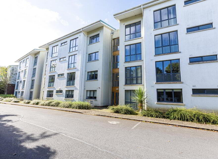 Apt, 11 Block 3 Riverwalk, Inner Ring Road, Waterford City Centre, X91DH51