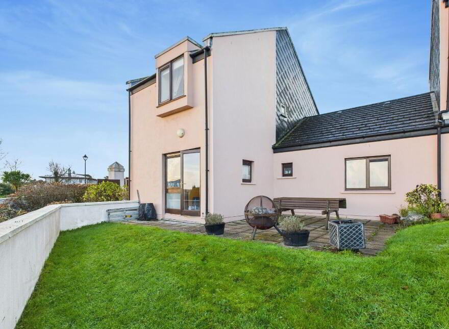 80 Carleton Village, Golf Links Road, Youghal, P36F789