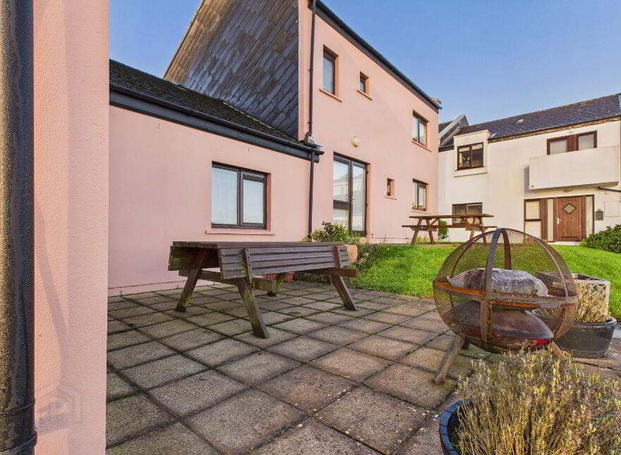 80 Carleton Village, Golf Links Road, Youghal, P36F789