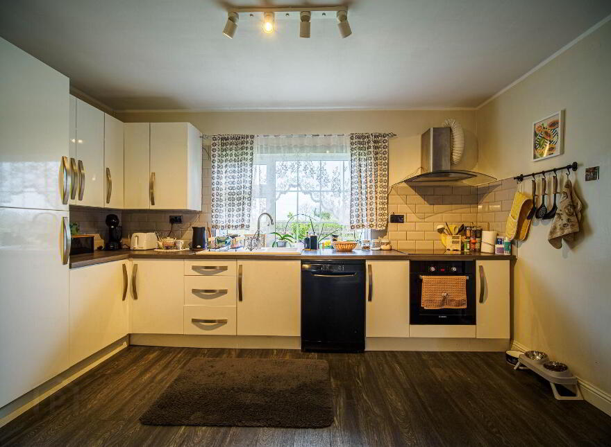 Camas, Newcastle West, V42AX50