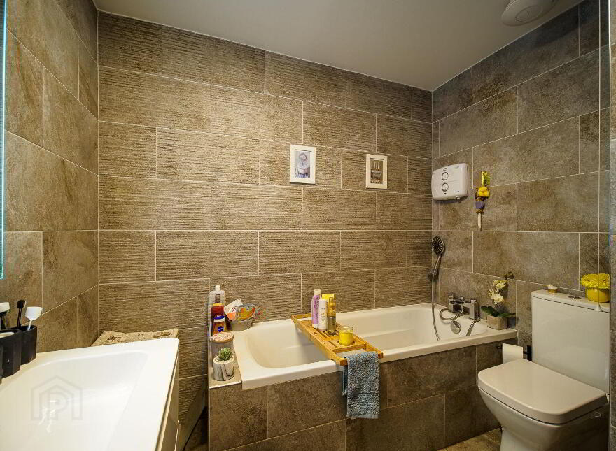 Camas, Newcastle West, V42AX50