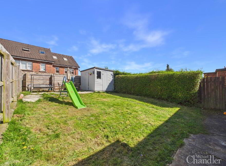 58 Ravenhill Gardens, Belfast, BT6 8GQ