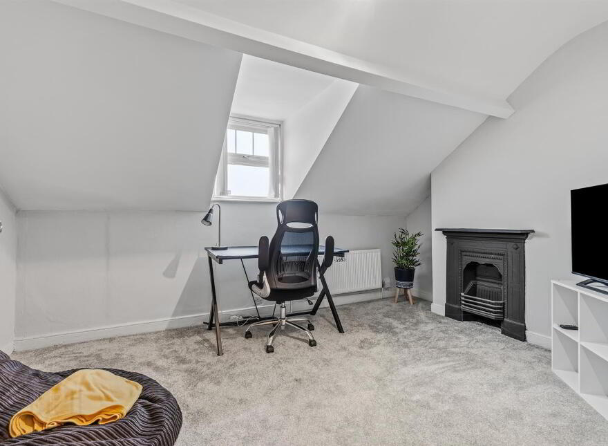 39 Glenbrook Avenue, Belfast, BT5 5JP