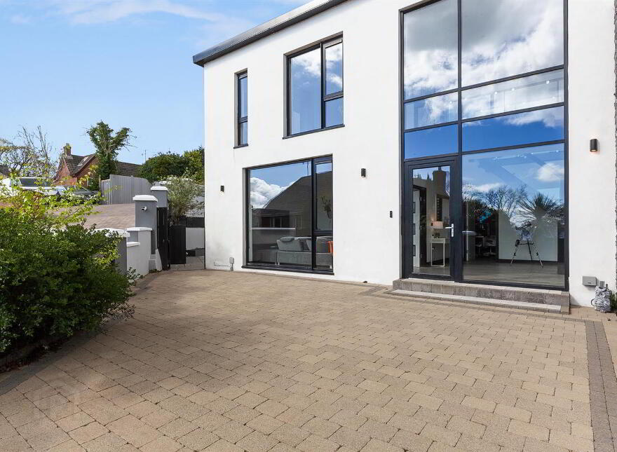 738D Antrim Road, Newtownabbey, BT36 7PQ
