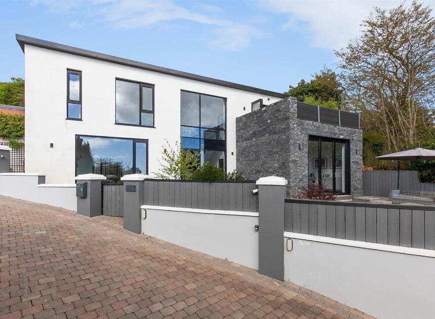 738D Antrim Road, Newtownabbey, BT36 7PQ