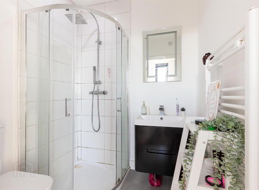 738D Antrim Road, Newtownabbey, BT36 7PQ