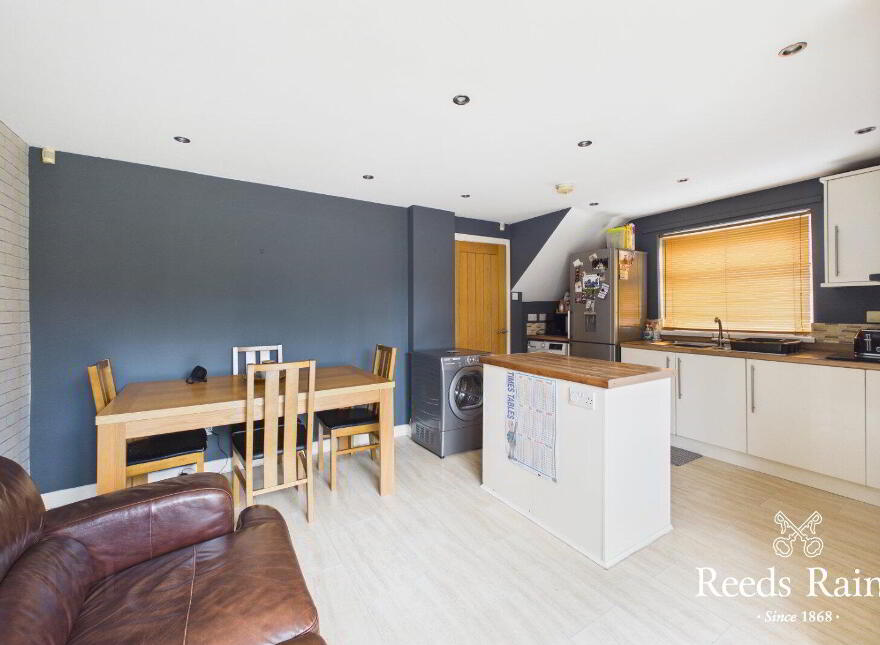 98 Downshire Road, Carrickfergus, BT38 7LD