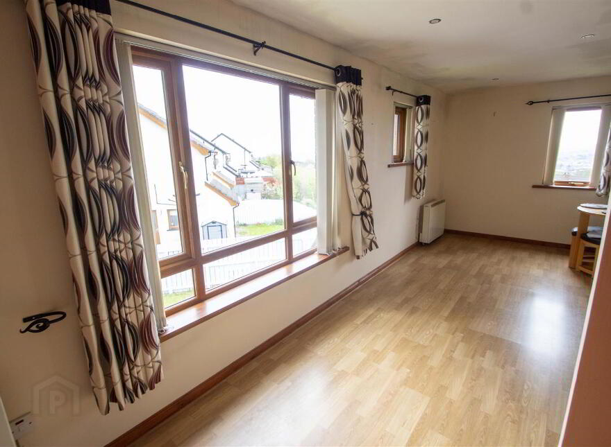 34 Meadowhill Grange, Glen Road, Belfast, BT11 8QS