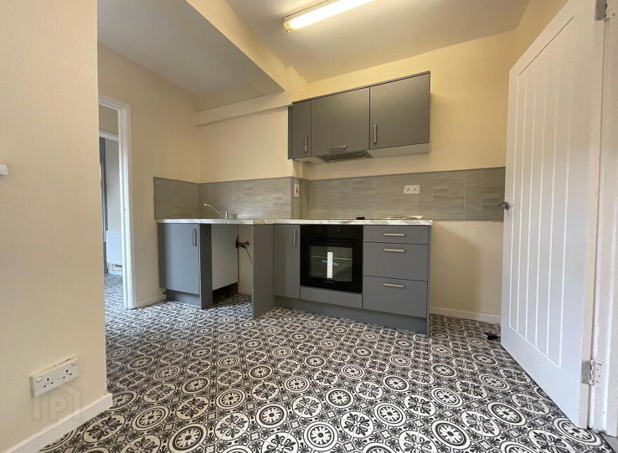 37 Dewey Street, Belfast, BT13 3GT