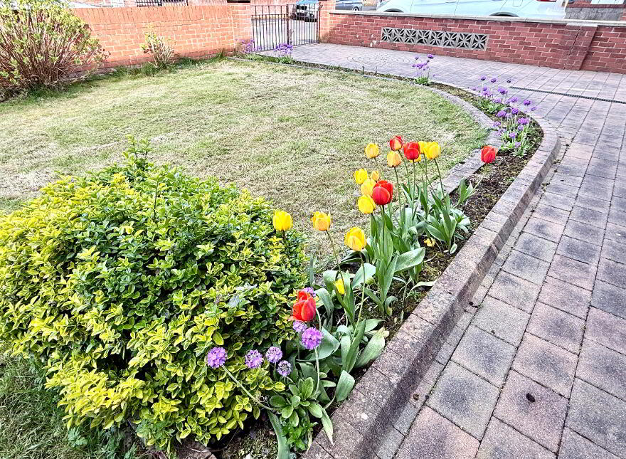 15 St John Park, Buncrana Road, Derry, BT48 8AL