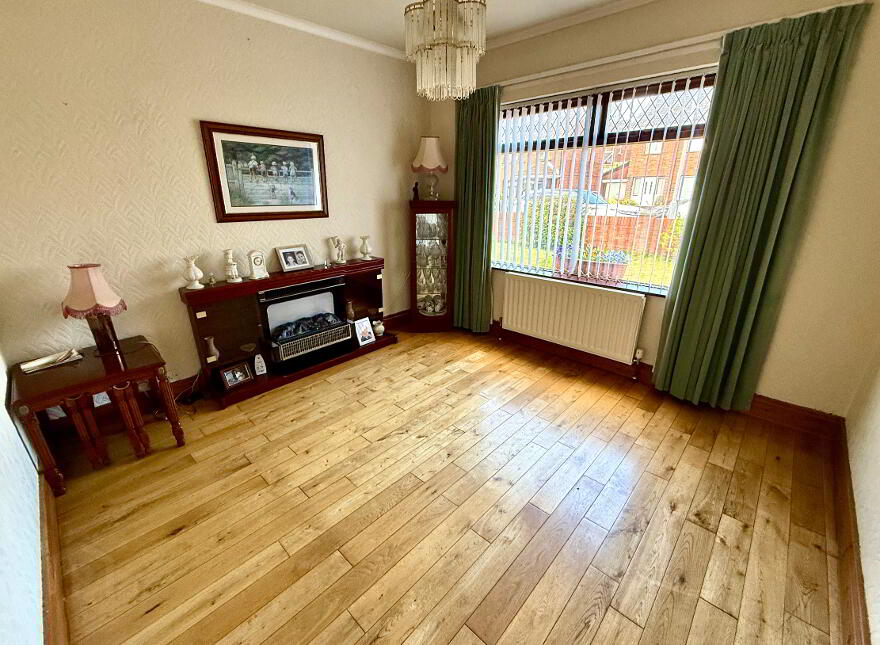 15 St John Park, Buncrana Road, Derry, BT48 8AL