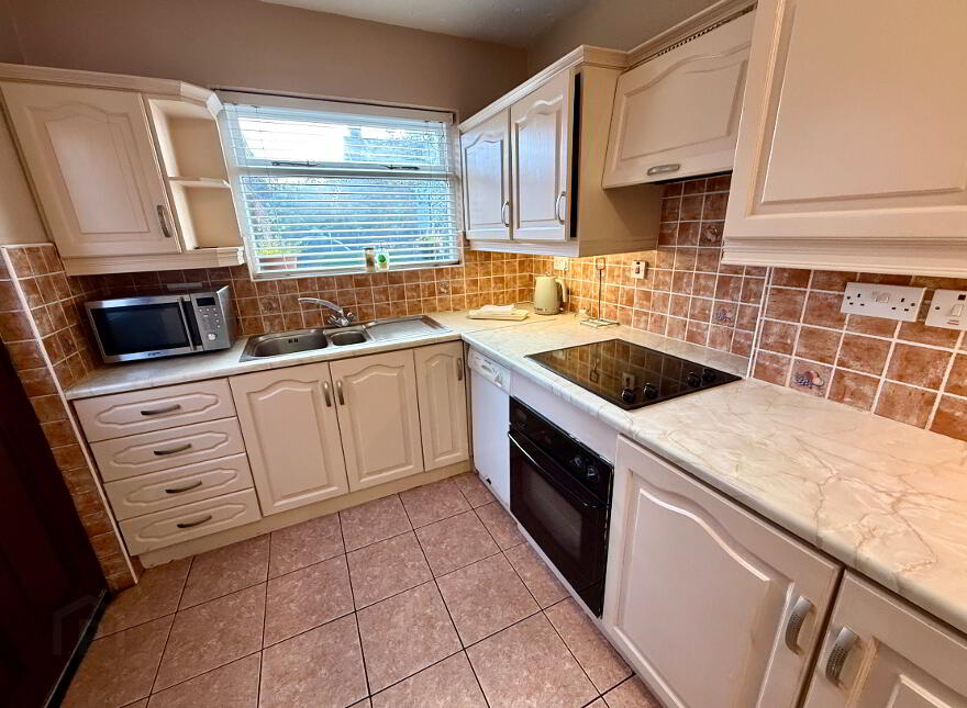 15 St John Park, Buncrana Road, Derry, BT48 8AL