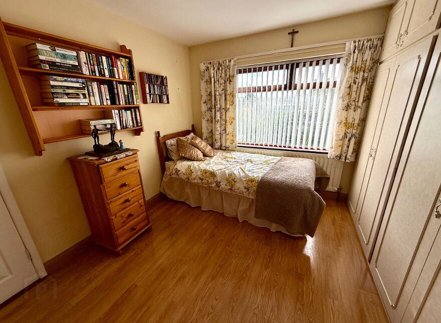 15 St John Park, Buncrana Road, Derry, BT48 8AL