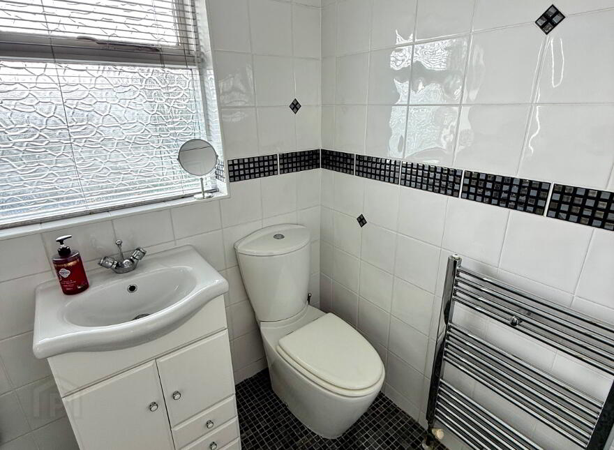 15 St John Park, Buncrana Road, Derry, BT48 8AL
