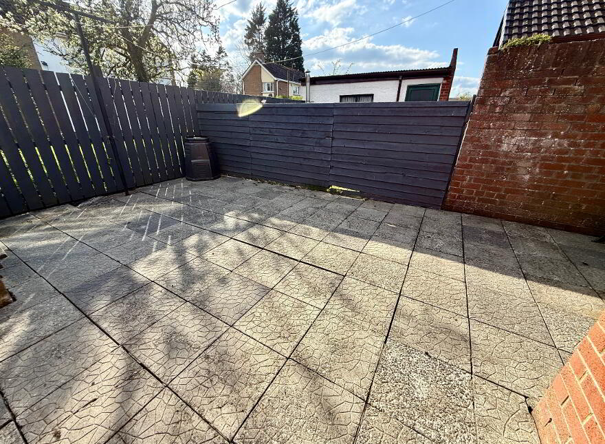 15 St John Park, Buncrana Road, Derry, BT48 8AL