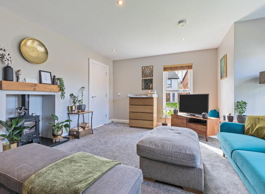 11 Royal Ascot Mews, Carryduff, Belfast, BT8 8SD