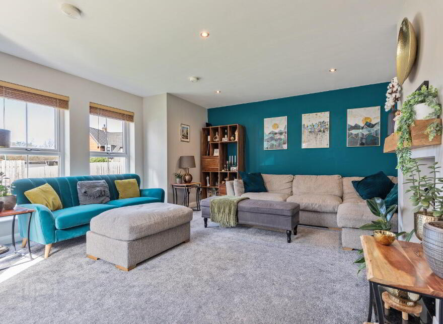 11 Royal Ascot Mews, Carryduff, Belfast, BT8 8SD