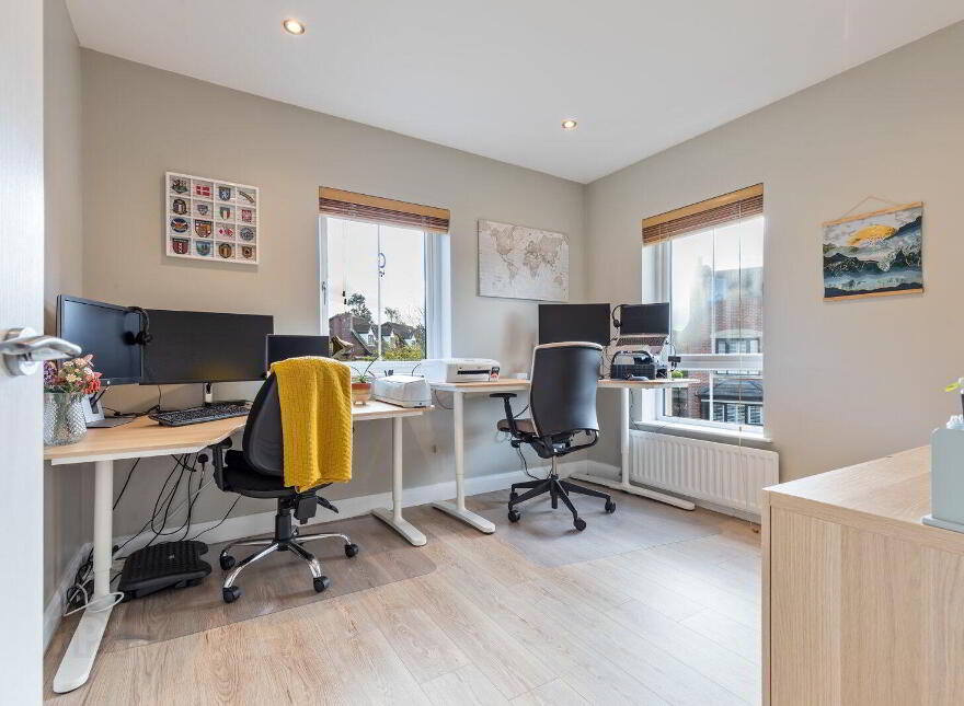 11 Royal Ascot Mews, Carryduff, Belfast, BT8 8SD