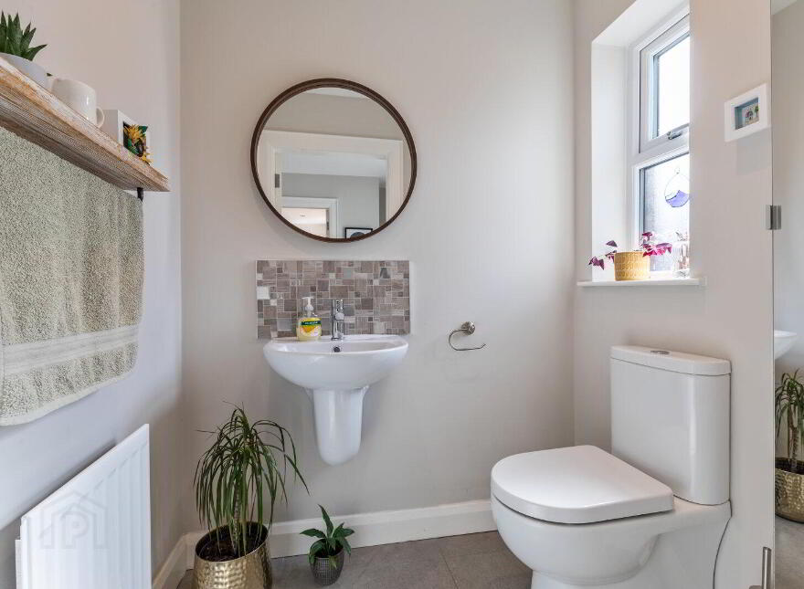 11 Royal Ascot Mews, Carryduff, Belfast, BT8 8SD