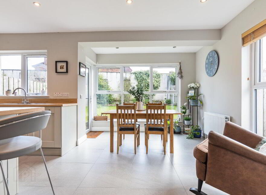 11 Royal Ascot Mews, Carryduff, Belfast, BT8 8SD