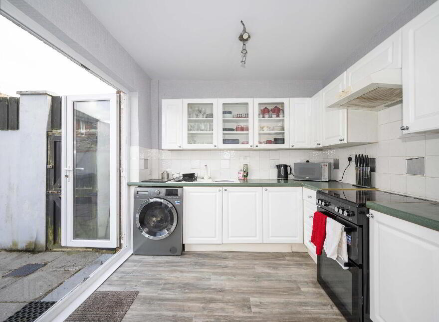 64 Victoria Drive, Belfast, BT4 1QT
