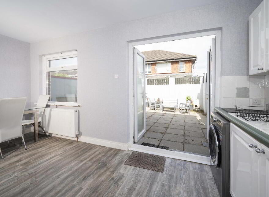 64 Victoria Drive, Belfast, BT4 1QT