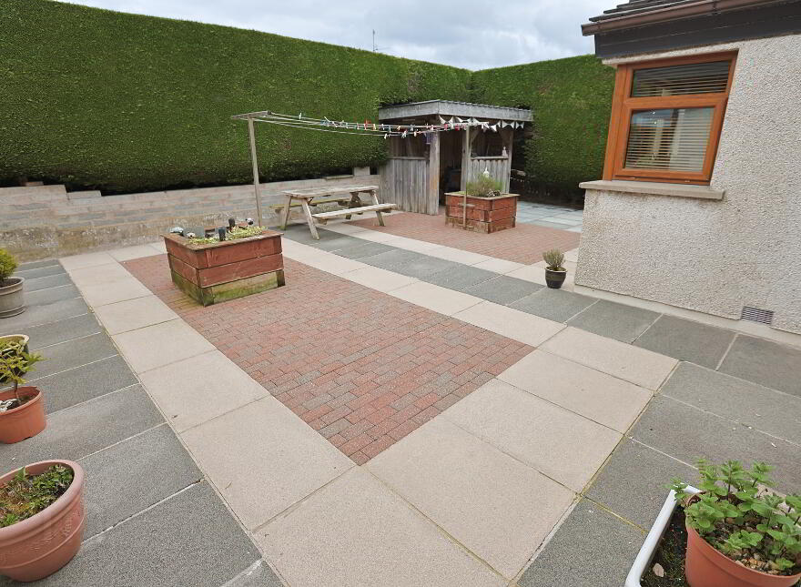 11 Castle Gardens, Richhill, Armagh, BT61 9QL