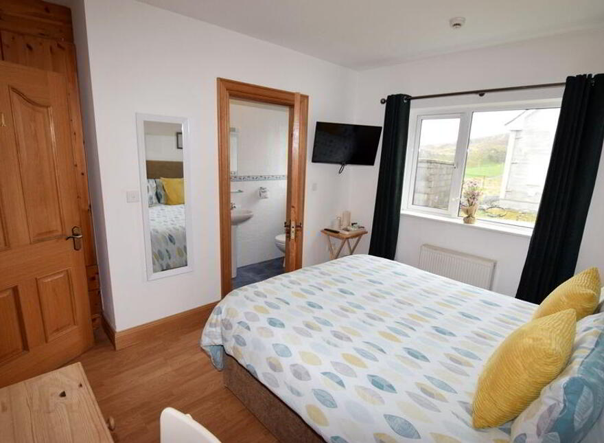 Slieve League House, Croaghlin, Teelin, F94YD23
