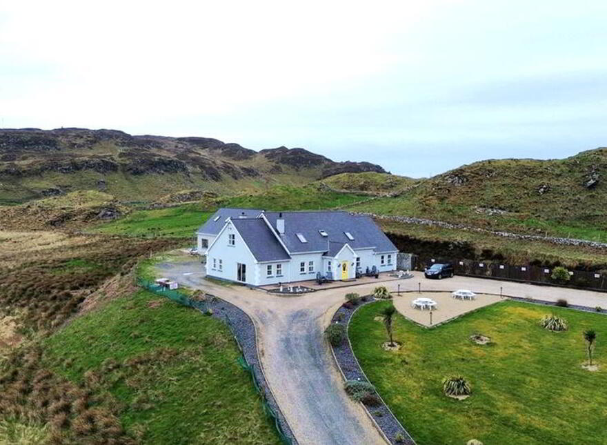 Slieve League House, Croaghlin, Teelin, F94YD23
