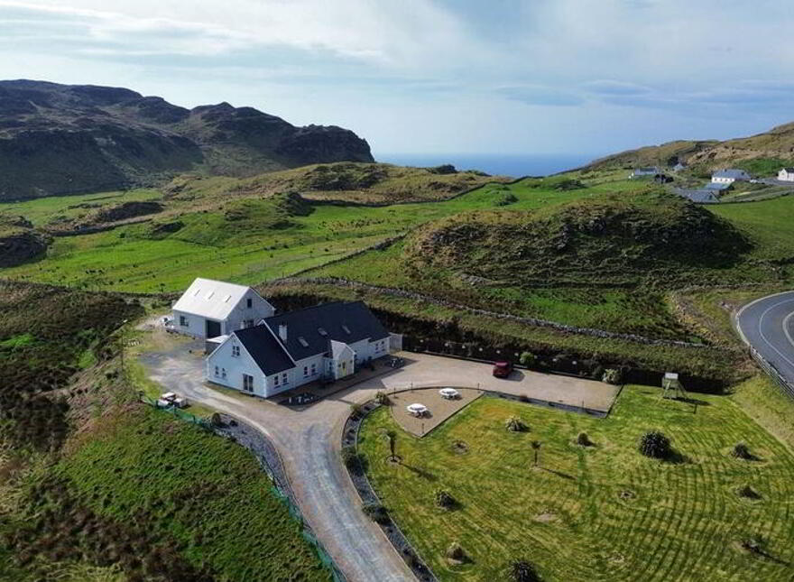 Slieve League House, Croaghlin, Teelin, F94YD23