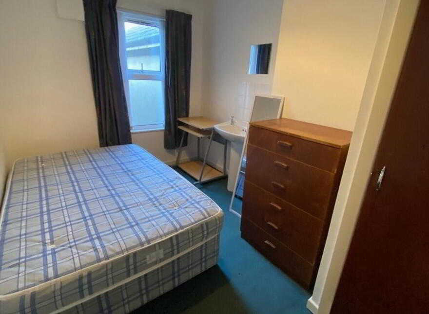 169 Dunluce Avenue, Belfast, BT9 7AX