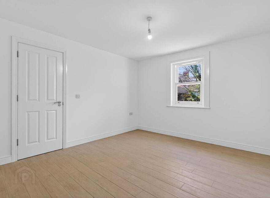 Apt 9, 51 53bridge Street, Lisburn, BT28 1XZ