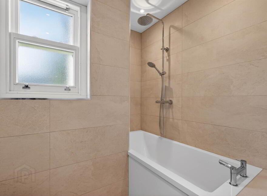 Apt 9, 51 53bridge Street, Lisburn, BT28 1XZ