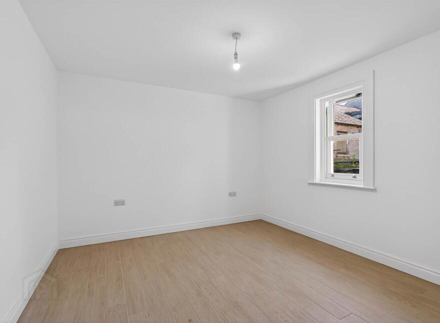 Apt 9, 51 53bridge Street, Lisburn, BT28 1XZ