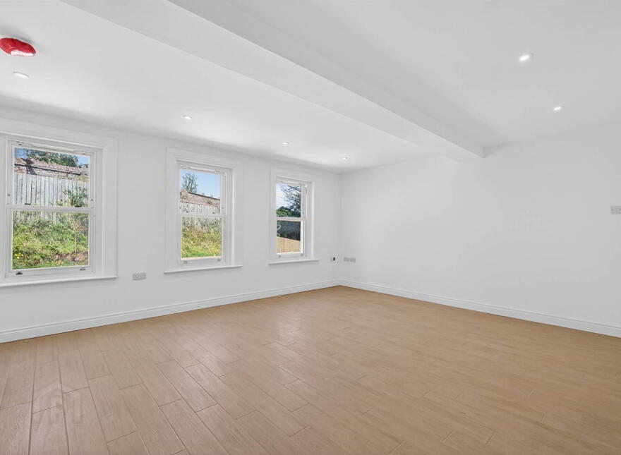 Apt 9, 51 53bridge Street, Lisburn, BT28 1XZ
