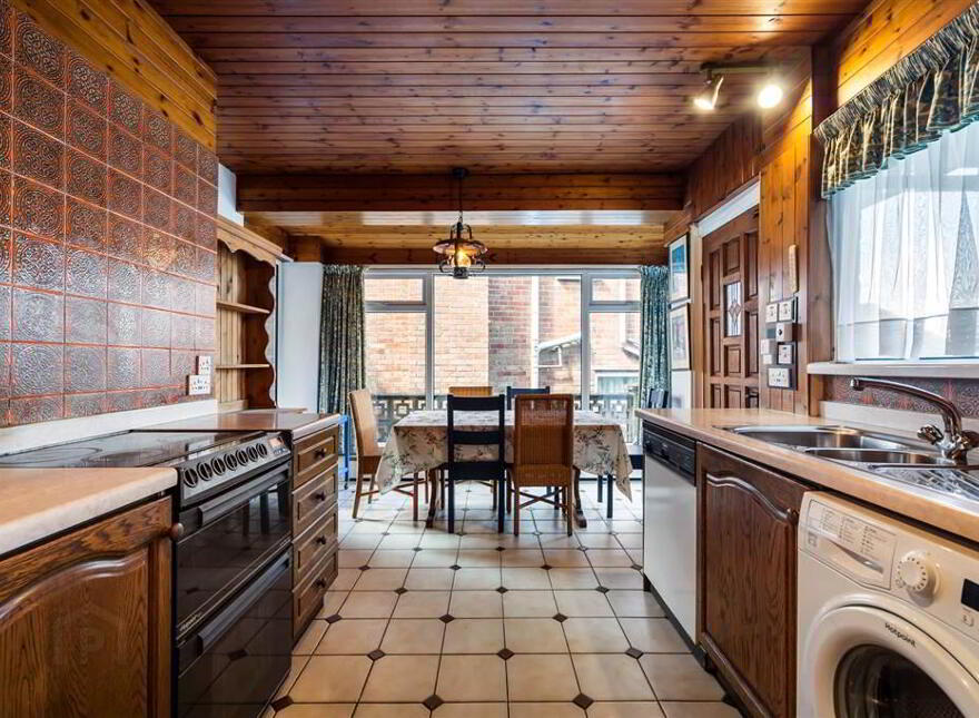 Hillcrest, 14 Casaeldona Park, Belfast, BT6 9RB