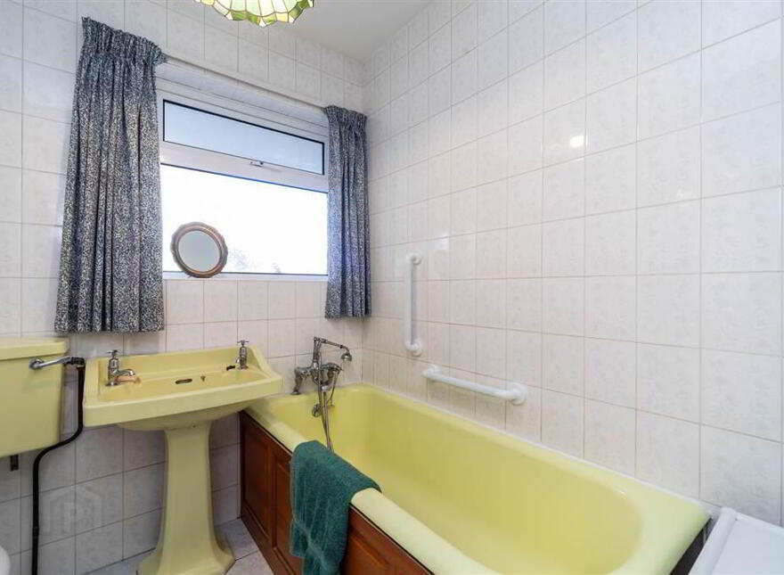 Hillcrest, 14 Casaeldona Park, Belfast, BT6 9RB