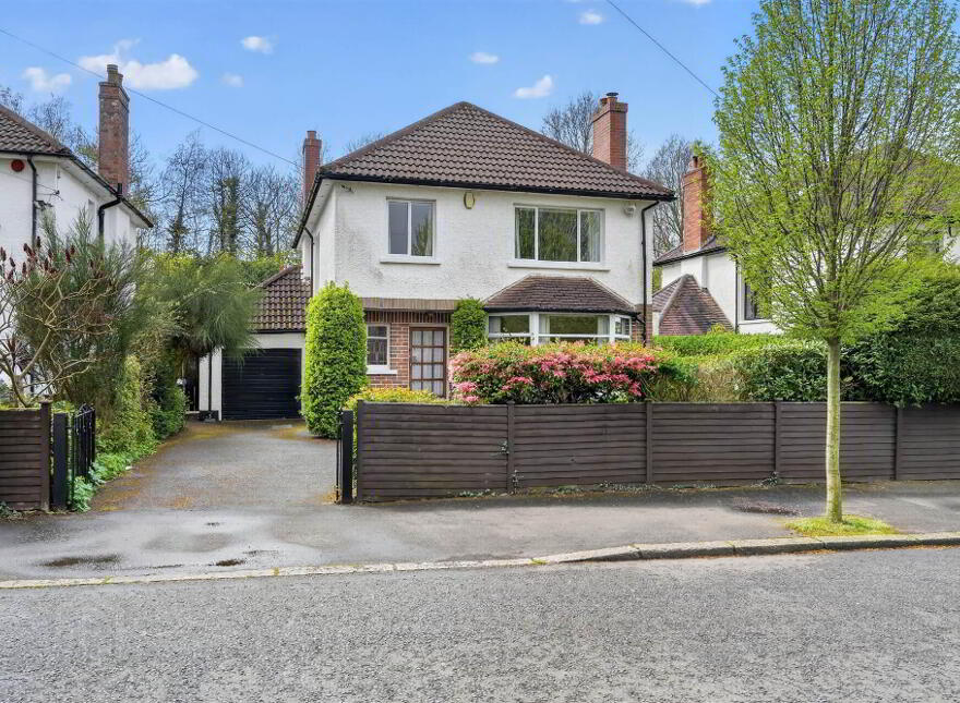 17 Strangford Avenue, Belfast, BT9 6PG