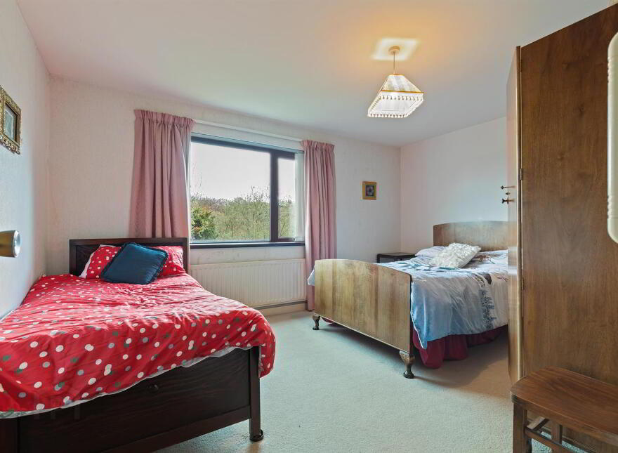 19 Church Road, Ballynahinch, BT24 8LP