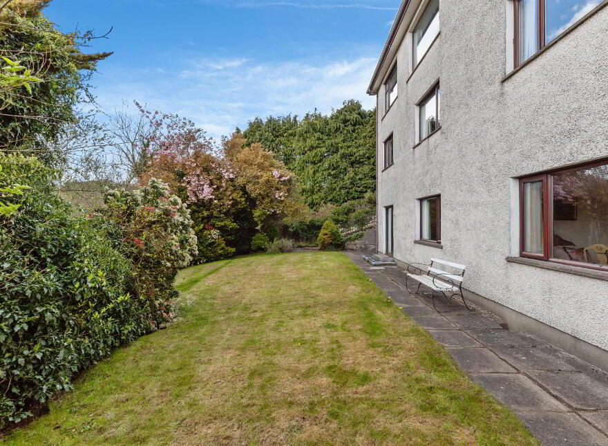 19 Church Road, Ballynahinch, BT24 8LP