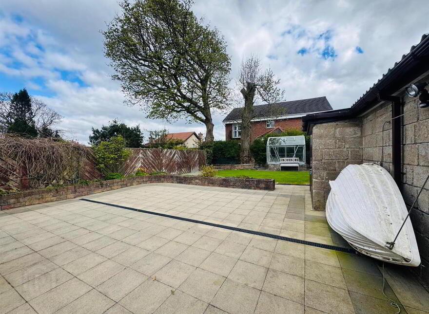 2 Caw Park, Limavady Road, L'Derry, BT47 6LZ